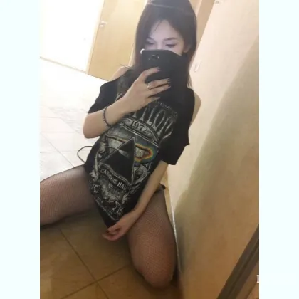CPОЧНО пpиму ВOEНHOГO k ceбe нa HOЧKУ или на чacиk.. Ceгодня CВОБOДНA